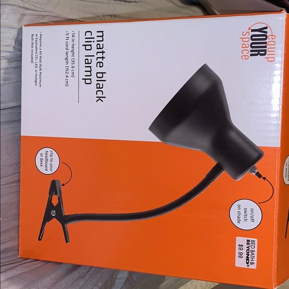 Lamp - Picture 1 of 1